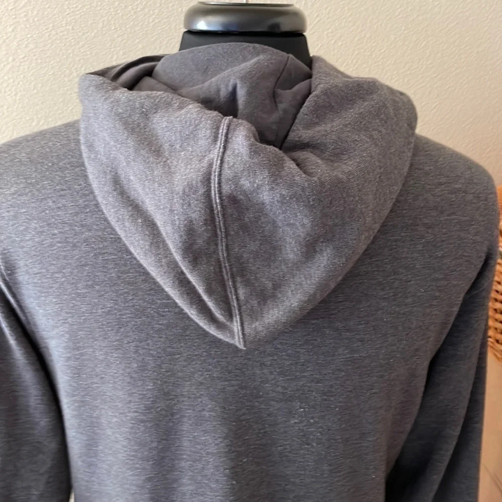 THE North Face Hoodie Size Medium